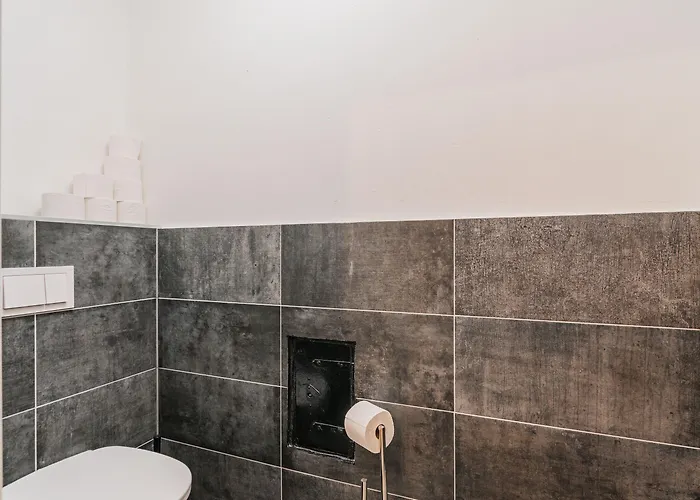 3 Bedrooms - 74sqm - 10 Min. Inner Apartamento Viena