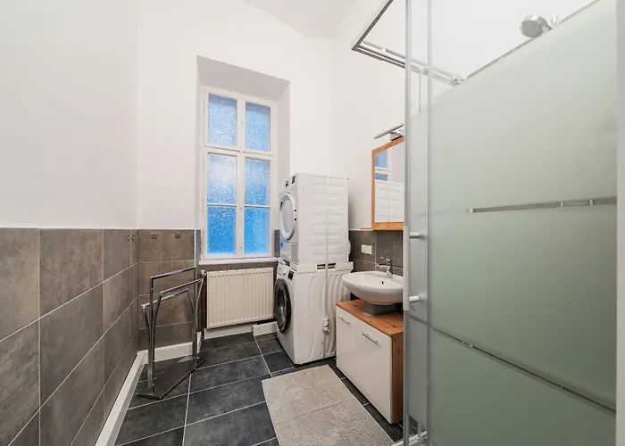 3 Bedrooms - 74sqm - 10 Min. Inner Apartamento Viena